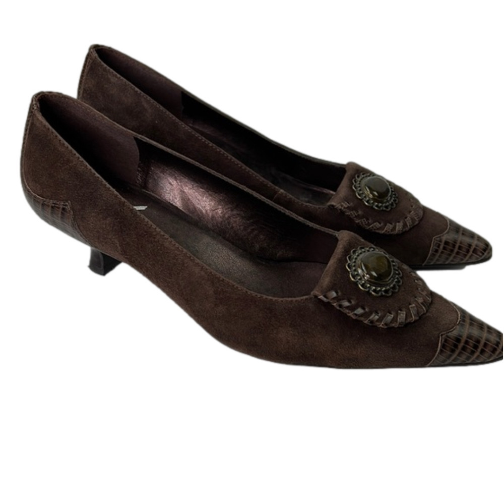 Vintage Daniel Hechter pointed toe brushed suede pump heel shoe